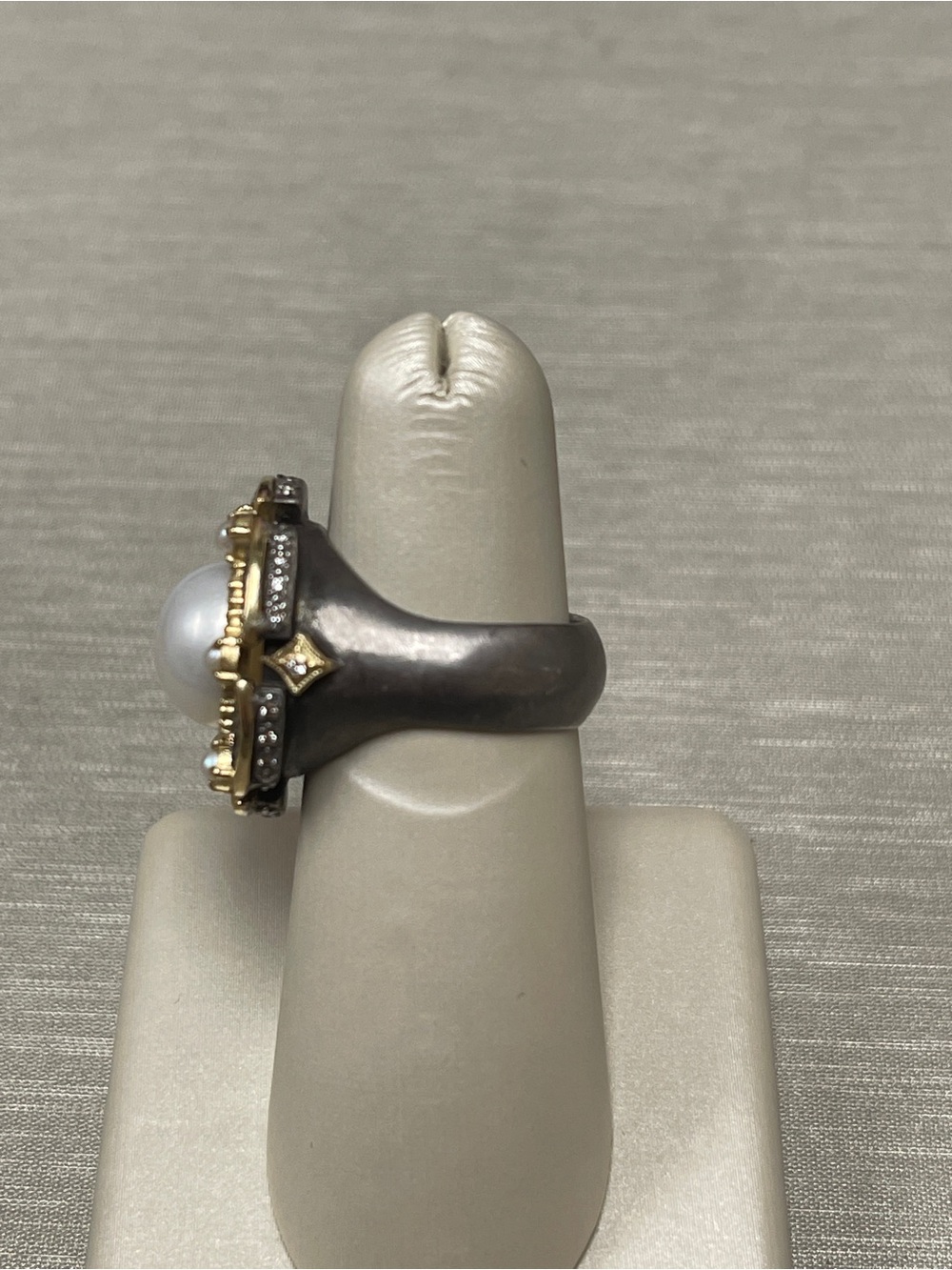 NWOT Armenta Blackened Sterling Silver, Pearl & Champagne Diamond Cocktail Ring - Picture 2 of 4